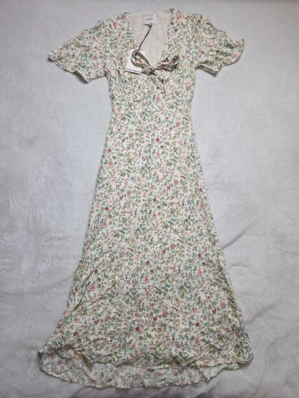 New 6 Reformation (from Anthropologie) Tyra midi dress in Gardener ditsy floral